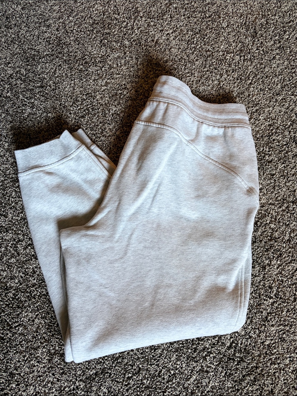 Lululemon Light Gray Scuba HR Joggers Size 16 - Picture 3 of 4